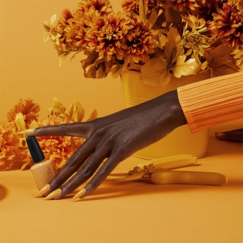 Lakier winylowy CND  AMONG THE MARIGOLDS-11947